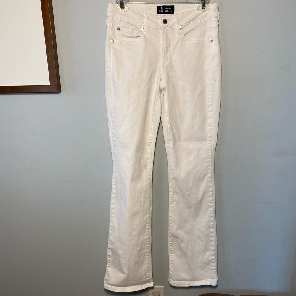 GAP Denim White Curvy Perfect Boot Wide Leg Jeans- Size 27Regular